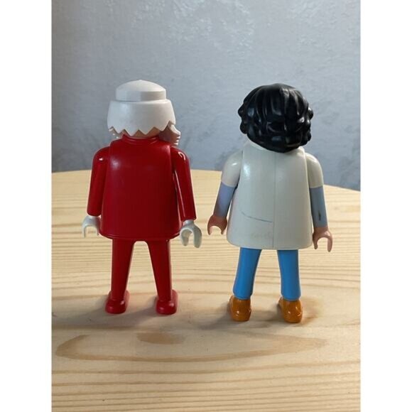 Playmobil Santa Claus & Doctor Action Figures - Picture 2 of 2